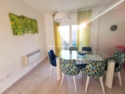 Izdavanje, jednosoban stan, 58m², Centar, Tivat - image 4