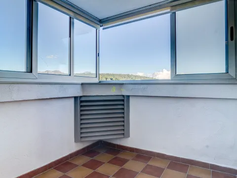 Izdavanje, trosoban stan, 120m², Momišići, Podgorica - image 8