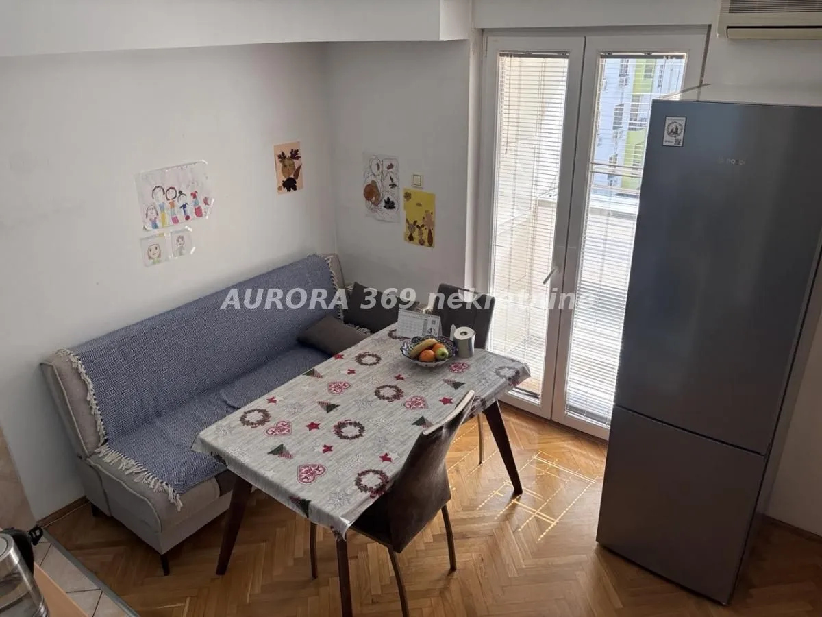 Prodaja, trosoban stan, 48m², Grbavica, Novi Sad Sve Podlokacije