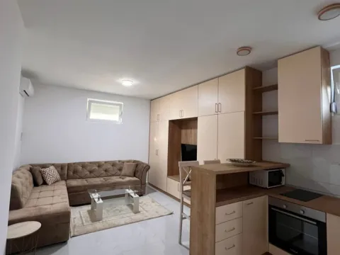 Rent, house, 30m², Zabjelo, Podgorica