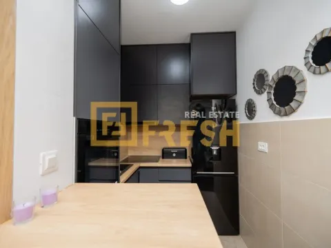 Izdavanje, trosoban stan, 110m², Momišići, Podgorica - image 2