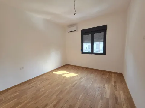 Rent, office space, 70m², Pod Goricom, Podgorica - image 11