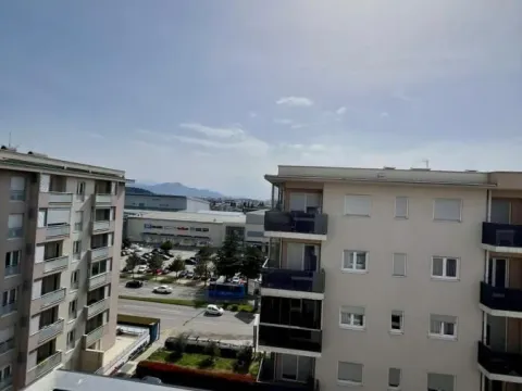 Prodaja, stan, 53m², City Kvart, Podgorica - image 11
