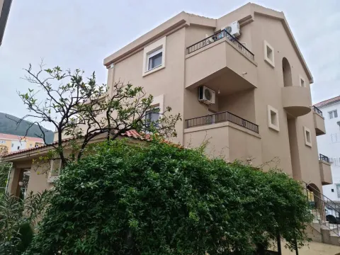 Sale, house, 498m², Centar, Budva - image 9