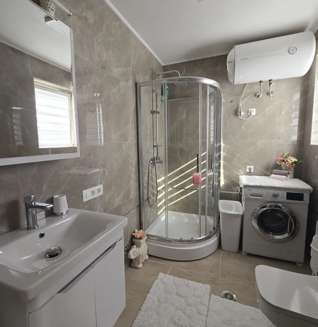 Prodaja, kuća, 140m², Zelenika, Herceg Novi