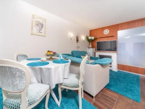 Izdavanje, dvosoban stan, 50m², Bečići, Budva - image 3