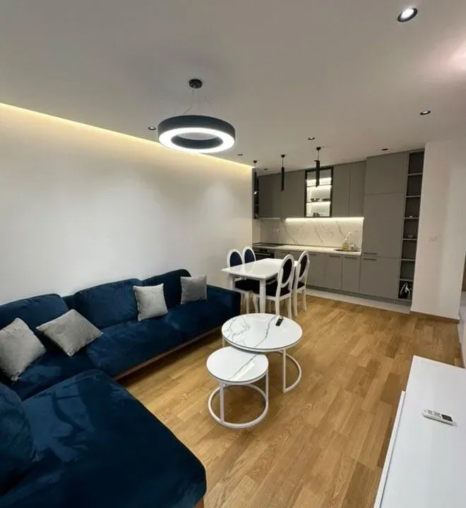 Izdavanje, dvosoban stan, 53m², City Kvart, Podgorica
