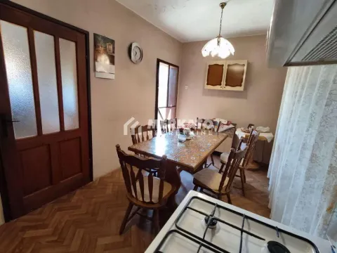 Sale, house, 270m², Aradac, Zrenjanin - image 12