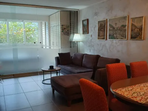 Rent, two bedroom apartment, 54m², Dobrota, Kotor - image 3