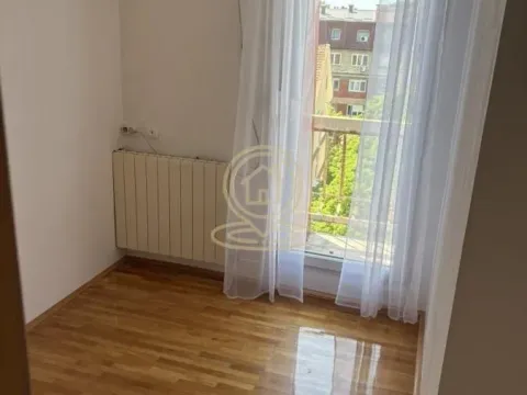 Izdavanje, dvosoban stan, 45m², Stari Grad, Beograd - image 8