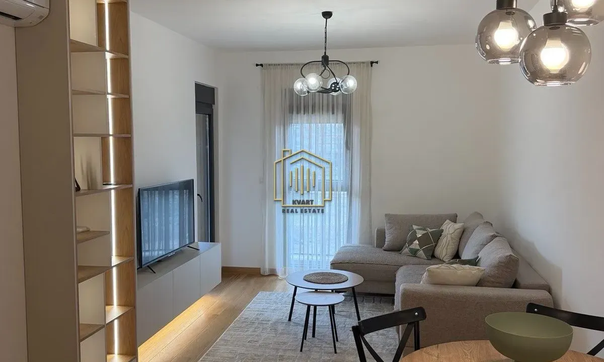 Izdavanje, jednosoban stan, 46m², New City, Podgorica