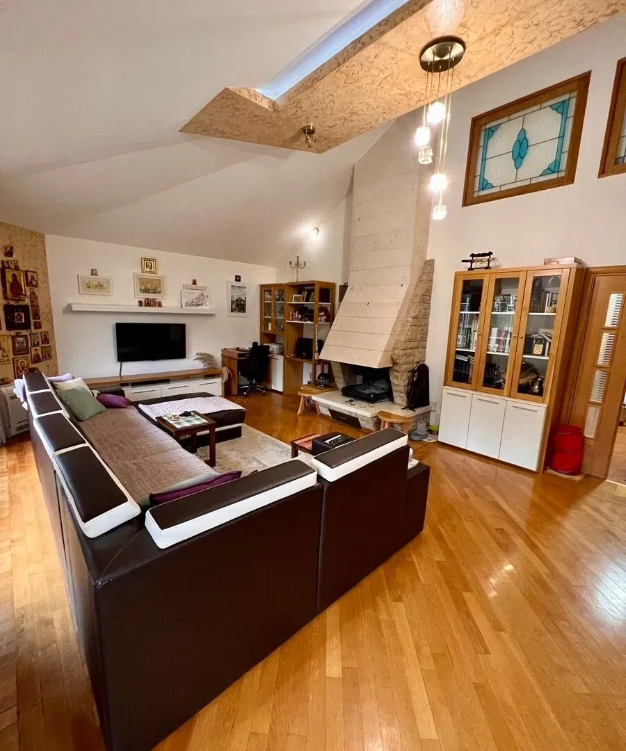 Prodaja, trosoban stan, 136m², Podgorica, Crna Gora