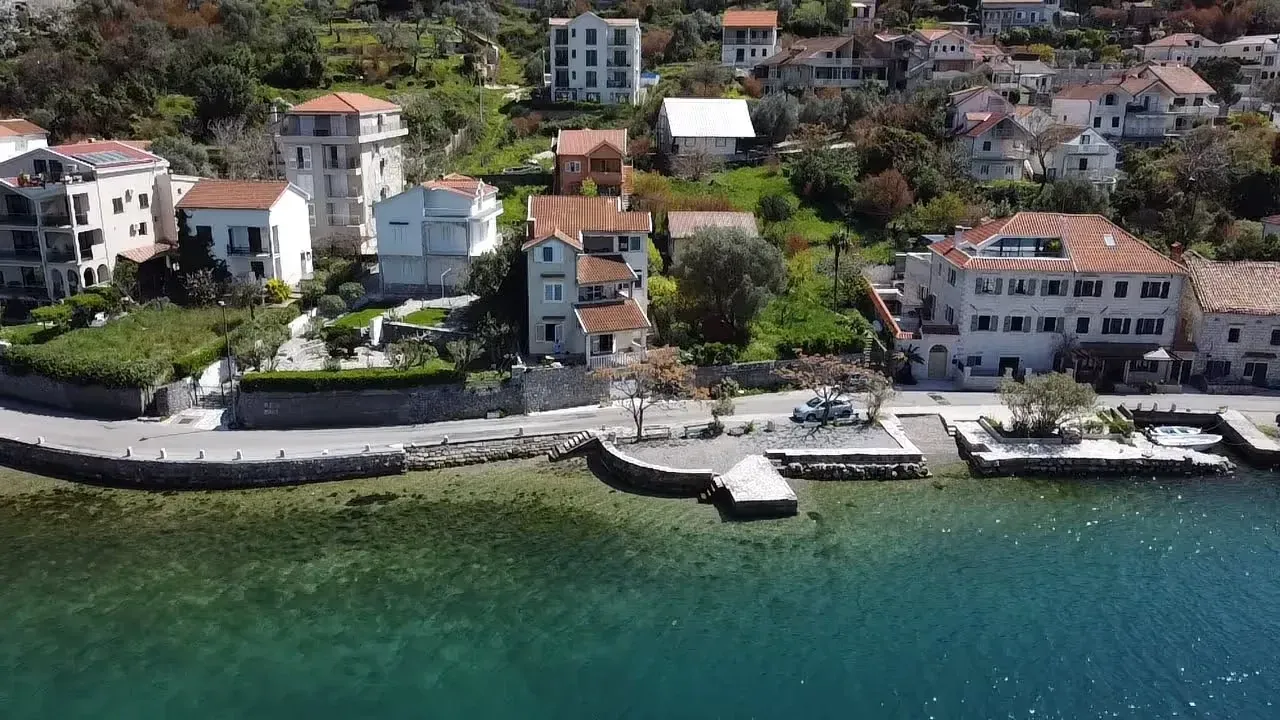 Prodaja, kuća, 257m², Tivat, Crna Gora