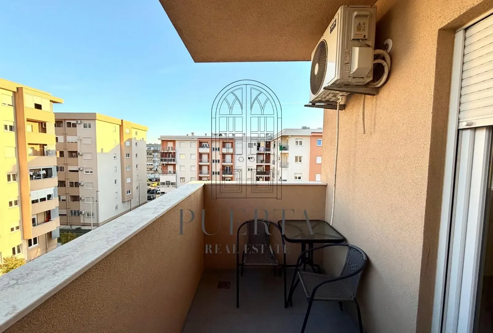 Prodaja, dvosoban stan, 73m², Tuški Put, Podgorica