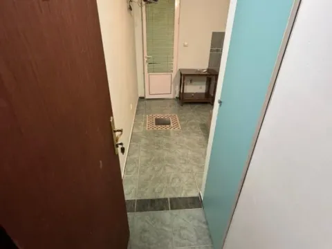 Izdavanje, garsonjera, 25m², Donja Lastva, Tivat - image 3