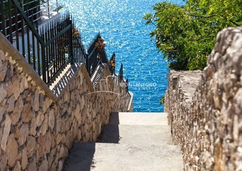Sale, house, 505m², Dobra Voda, Budva