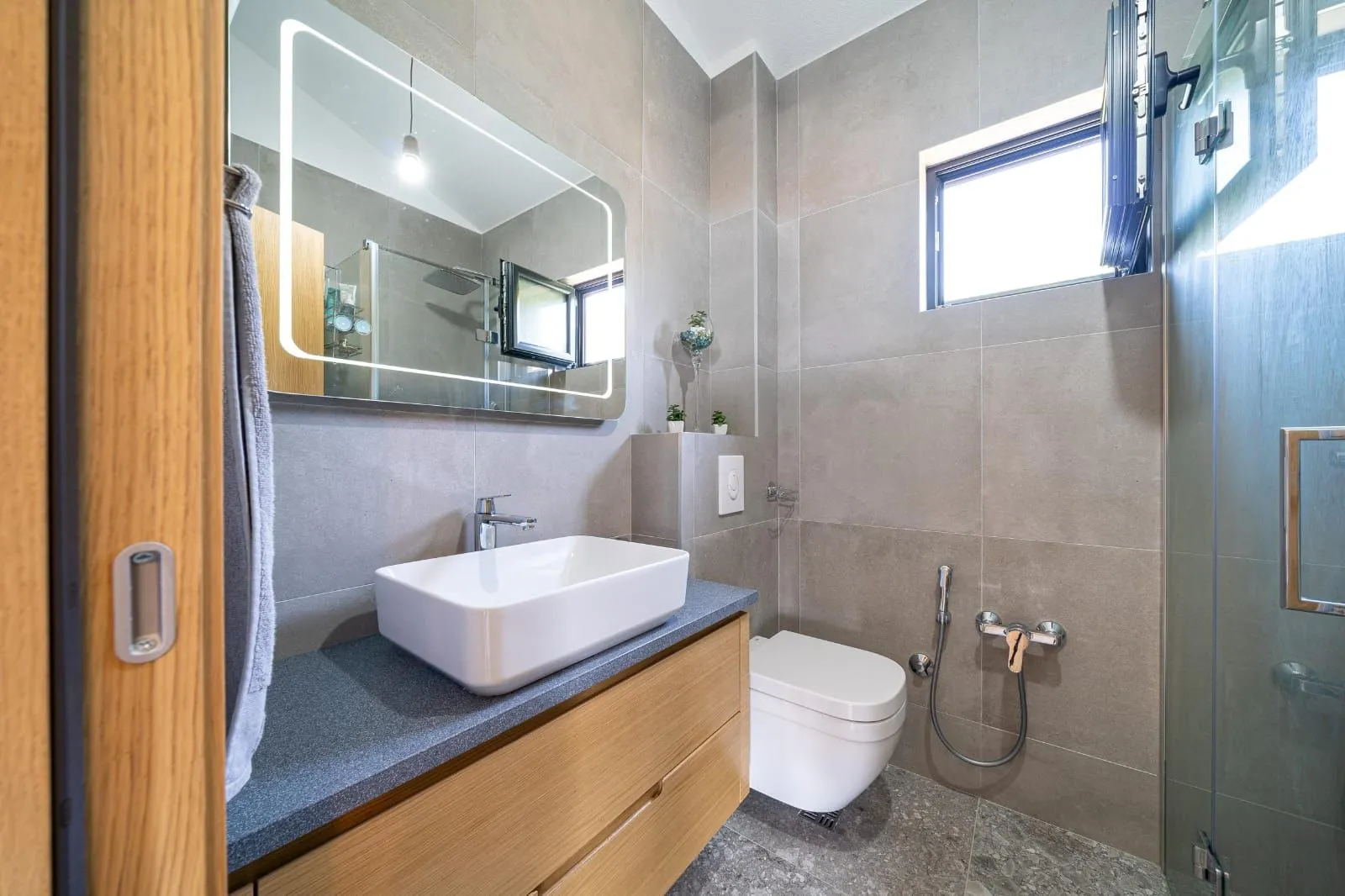 Prodaja, trosoban stan, 77m², Tivat, Crna Gora