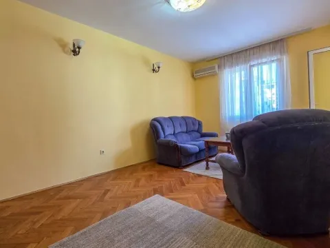 Izdavanje, jednosoban stan, 40m², Zagorič, Podgorica - image 2