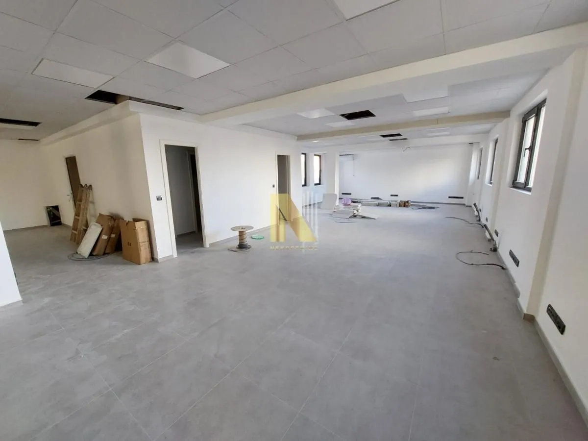 Rent, office space, 268m², Bulevar Oslobodjenja, Novi Sad Sve Podlokacije