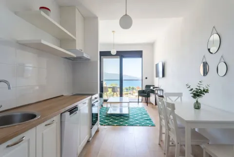 Prodaja, trosoban stan, 50m², Tivat, Crna Gora - image 12