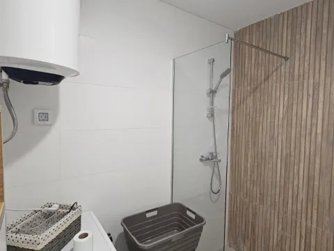 Prodaja, jednosoban stan, 46m², Stari Aerodrom, Podgorica - image 7