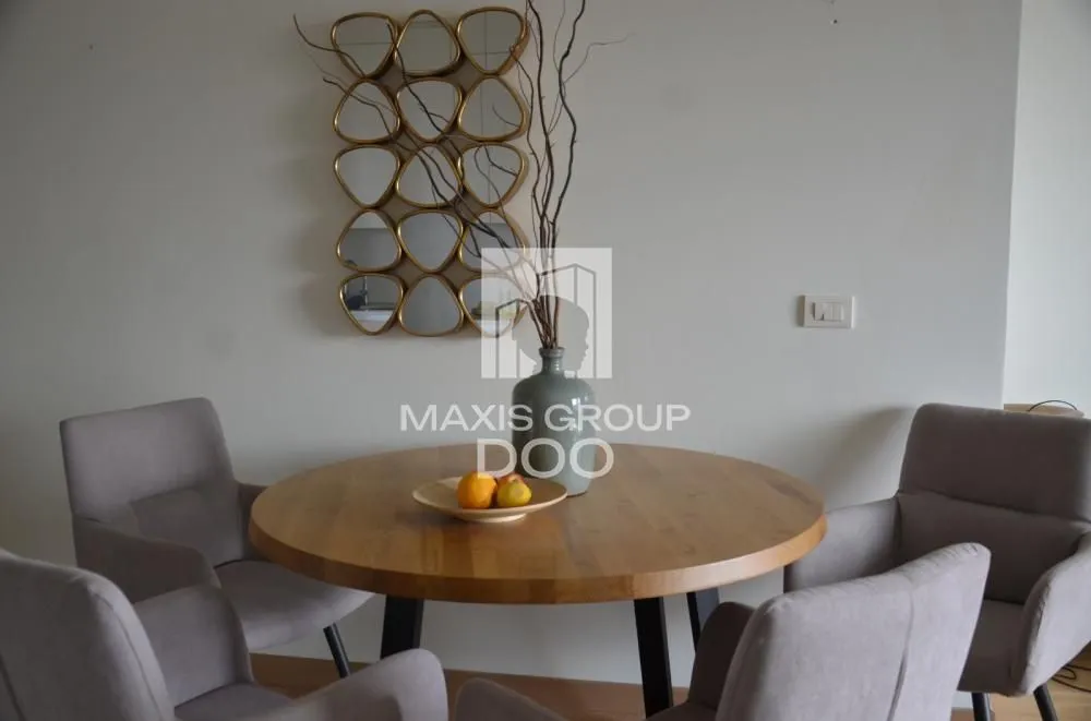 Sale, three bedroom apartment, 82m², Savski Venac, Beograd