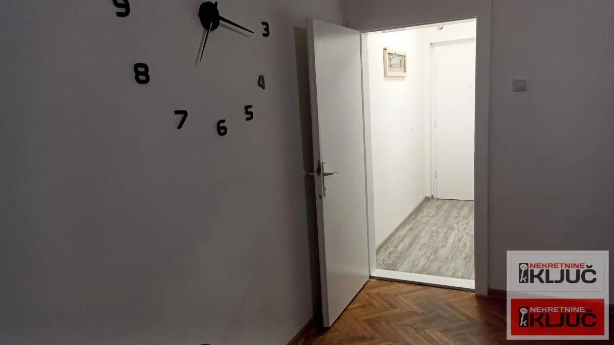 Prodaja, jednosoban stan, 29m², Grbavica, Novi Sad Sve Podlokacije