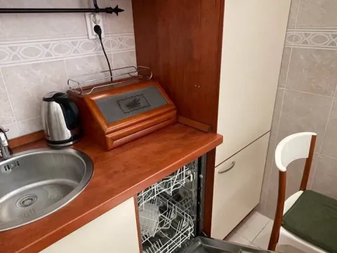 Rent, one bedroom apartment, 42m², Centar, Budva - image 5