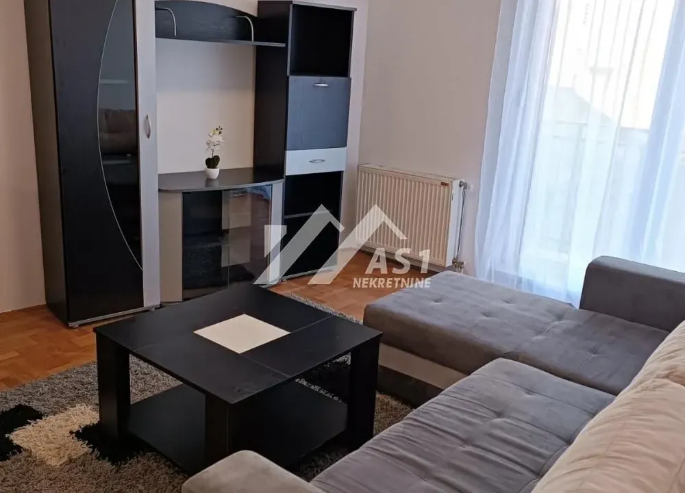 Izdavanje, dvosoban stan, 45m², Salajka, Novi Sad Sve Podlokacije