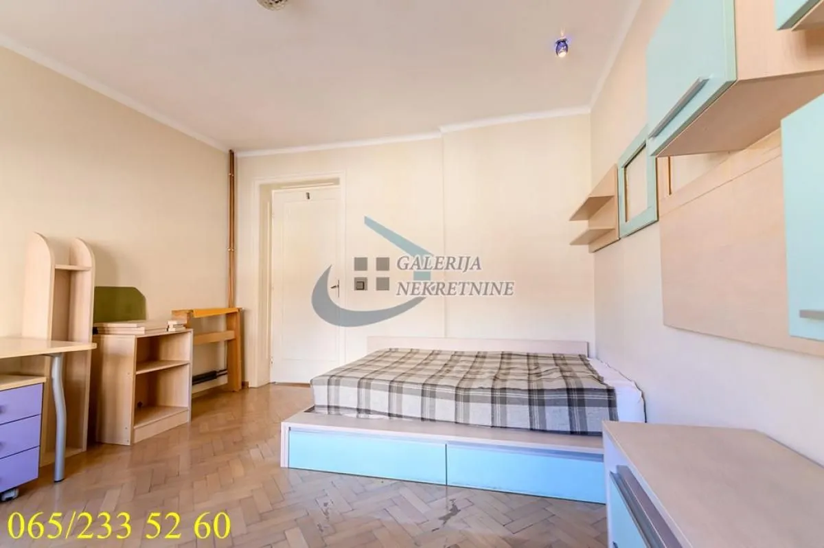 Sale, three bedroom apartment, 72m², Zeleni Venac, Beograd