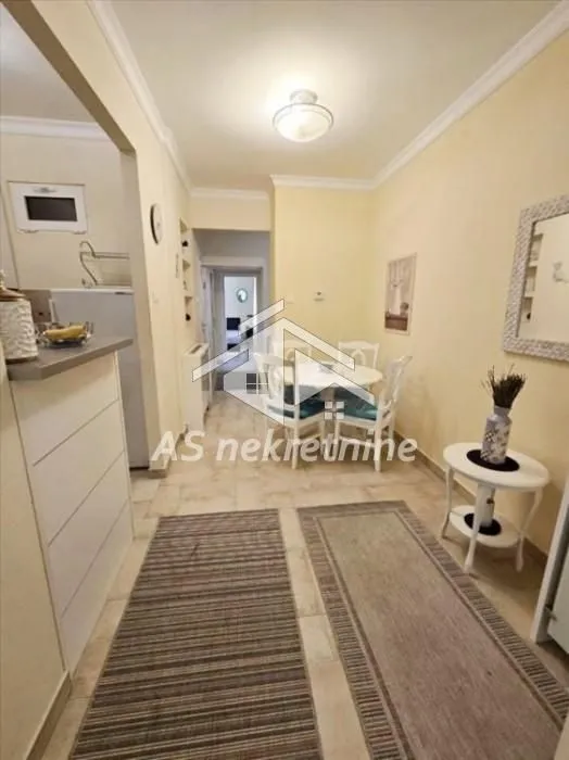 Rent, two bedroom apartment, 50m², Stari Grad, Beograd