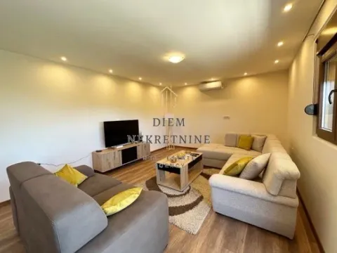 Izdavanje, kuća, 85m², Lastva Grbaljska, Kotor - image 12