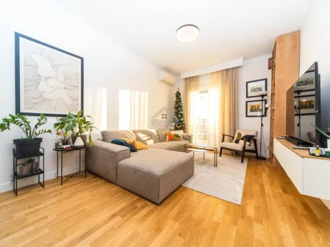 Stan in Stari Aerodrom