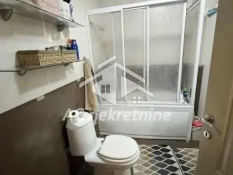 Izdavanje, trosoban stan, 73m², Voždovac Sve Podlokacije, Beograd - image 15