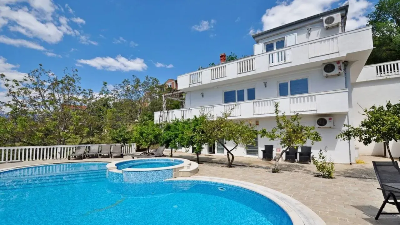 Sale, house, 350m², Tivat, Crna Gora