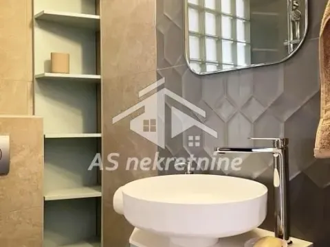 Rent, one bedroom apartment, 40m², Vračar Sve Podlokacije, Beograd - image 13