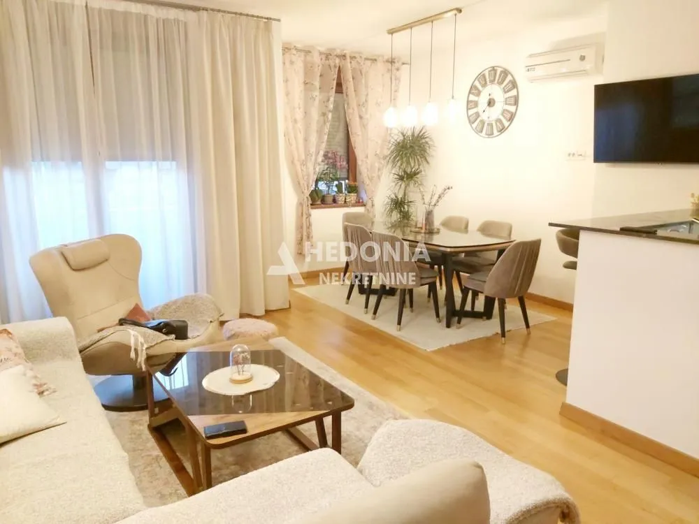 Prodaja, trosoban stan, 87m², Crveni Krst, Beograd