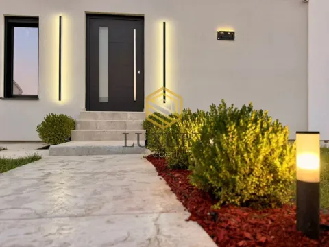 Rent, house, 180m², Gornja Gorica, Podgorica - image 8