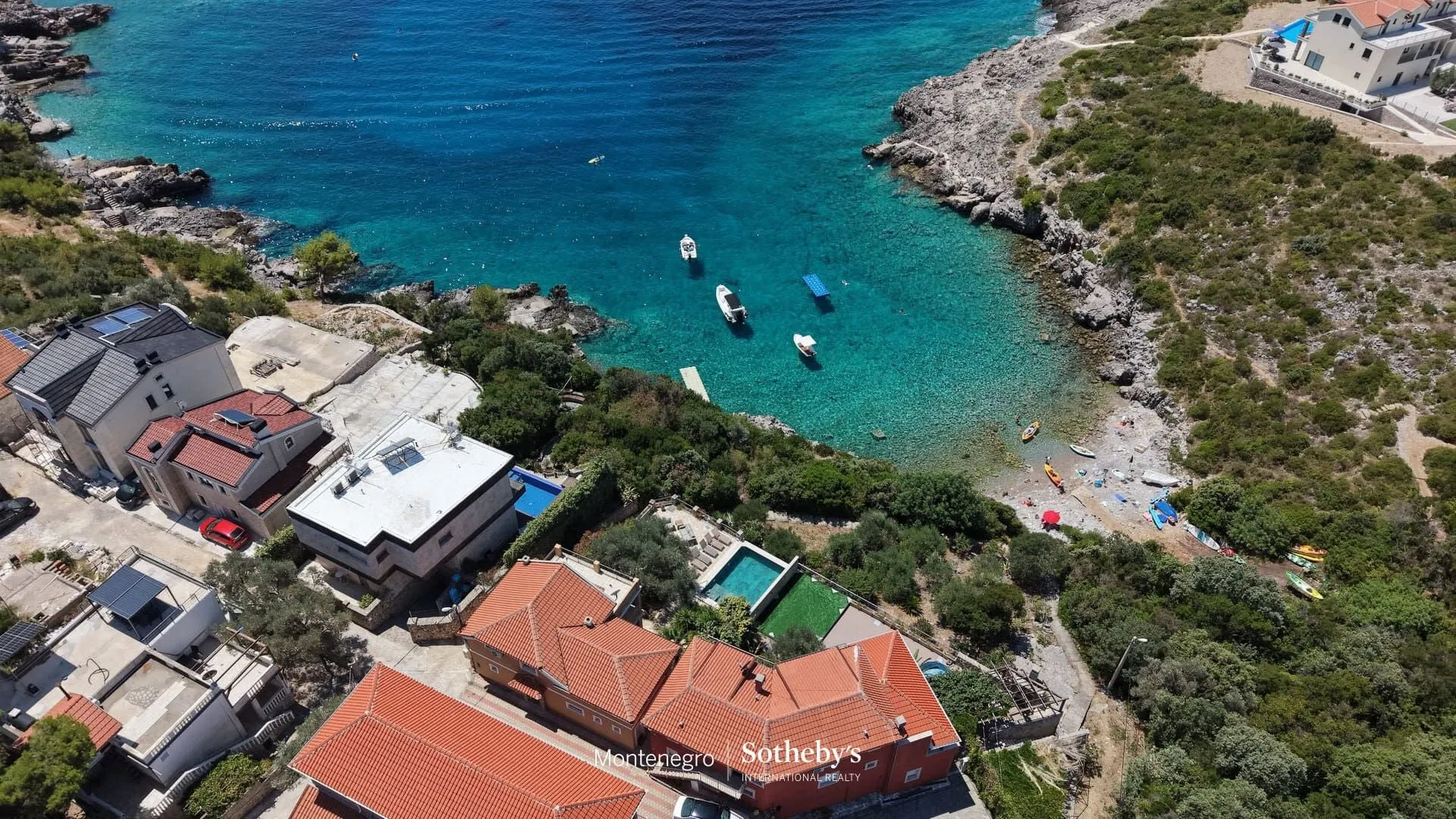Prodaja, kuća, 241m², Herceg Novi, Crna Gora