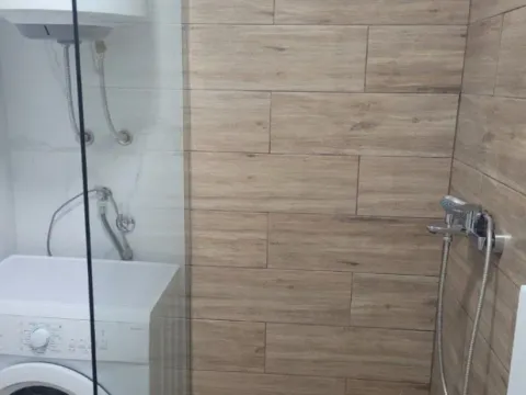 Izdavanje, jednosoban stan, 45m², Pobrežje, Podgorica - image 10