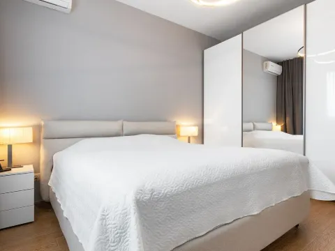 Prodaja, dvosoban stan, 81m², Bečići, Budva - image 11