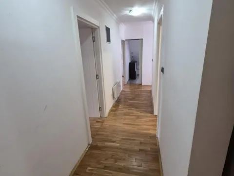 Izdavanje, trosoban stan, 70m², Vidikovački venac, Rakovica - image 3