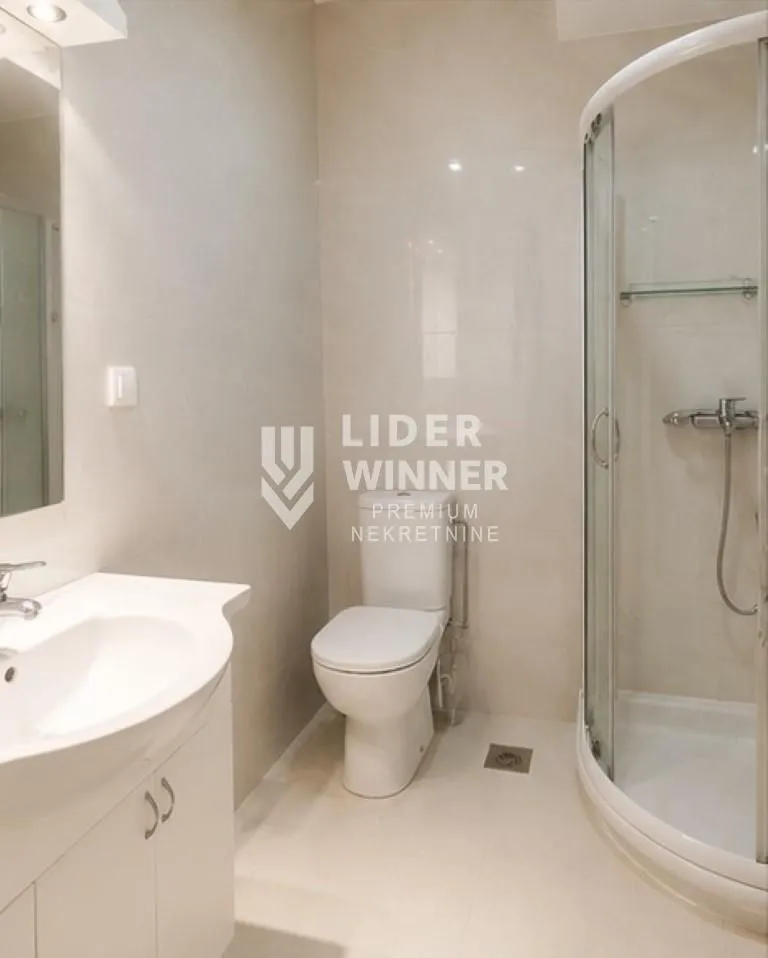 Sale, three bedroom apartment, 76m², Vračar Sve Podlokacije, Beograd