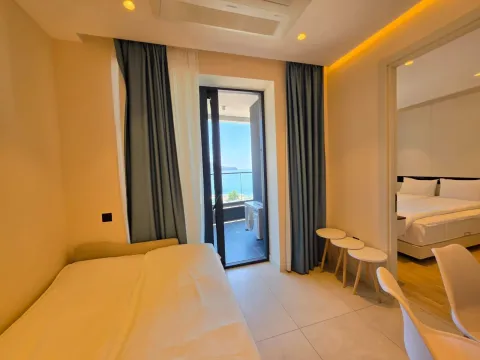 Sale, one bedroom apartment, 44m², Bečići, Budva - image 12