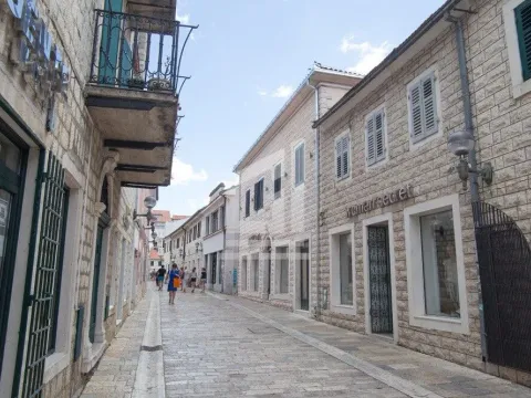 Sale, office space, 102m², Herceg Novi, Crna Gora - image 17