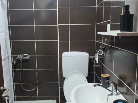 Izdavanje, jednosoban stan, 30m², Đenovići, Herceg Novi - image 8