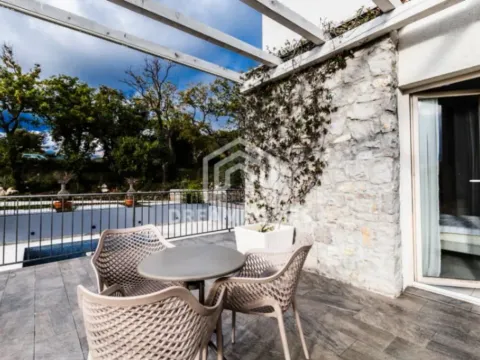 Izdavanje, garsonjera, 42m², Pržno, Budva - image 10