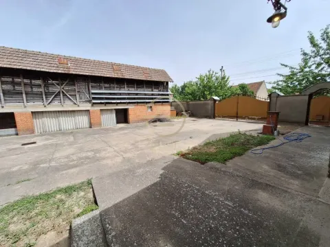 Prodaja, kuća, 231m², Novi Bečej, Zrenjanin - image 20