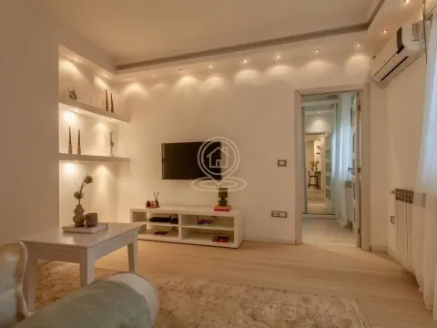 Rent, two bedroom apartment, 53m², Stari Grad, Beograd - image 13