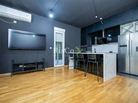 Izdavanje, jednosoban stan, 63m², Momišići, Podgorica - image 8